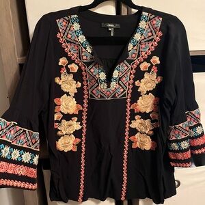 Andree by Unit Embroidered top